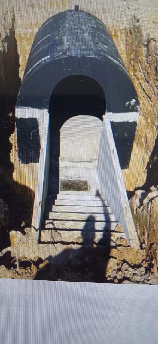 Piwniczka betonowa ze schodami